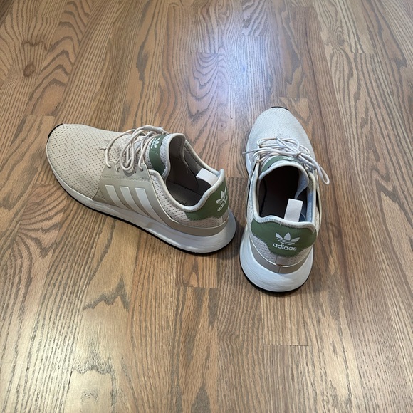 Adidas cross training running shoe in beige cream and sage green size USA 13 - Picture 4 of 9